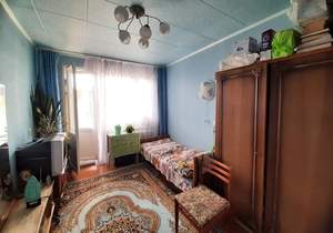 3-к квартира, вторичка, 58м2, 8/9 этаж