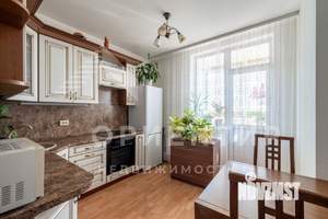1-к квартира, вторичка, 42м2, 9/9 этаж