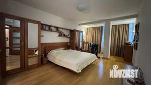 2-к квартира, вторичка, 130м2, 5/7 этаж