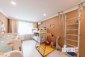 5-к квартира, вторичка, 200м2, 10/10 этаж