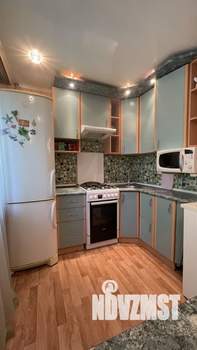 2-к квартира, вторичка, 42м2, 3/5 этаж