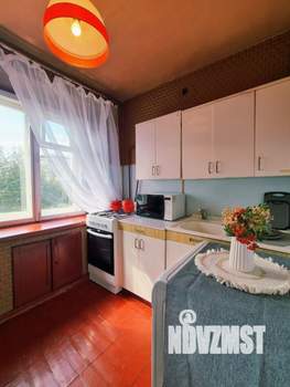 4-к квартира, вторичка, 61м2, 5/5 этаж