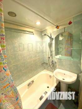 2-к квартира, вторичка, 45м2, 1/9 этаж