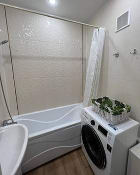 2-к квартира, вторичка, 64м2, 15/23 этаж