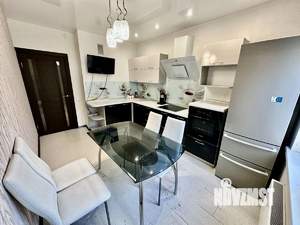 2-к квартира, вторичка, 56м2, 6/18 этаж