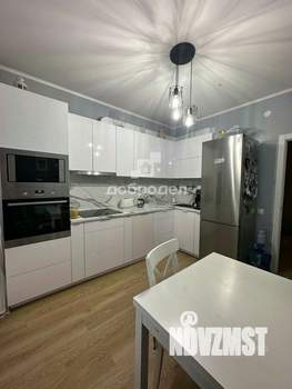 2-к квартира, вторичка, 62м2, 8/10 этаж