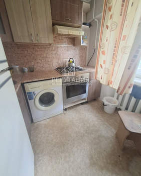 2-к квартира, вторичка, 42м2, 1/5 этаж