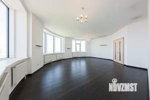 3-к квартира, вторичка, 123м2, 33/37 этаж