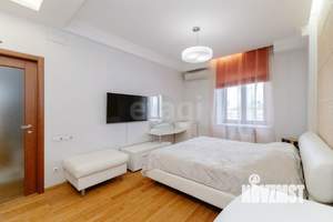 3-к квартира, вторичка, 130м2, 5/7 этаж