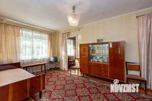 2-к квартира, вторичка, 45м2, 1/4 этаж