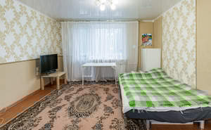 2-к квартира, вторичка, 42м2, 1/9 этаж