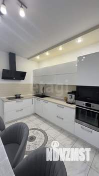 2-к квартира, вторичка, 60м2, 1/3 этаж