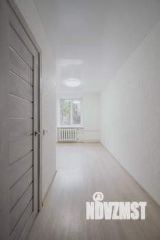 Студия квартира, вторичка, 12м2, 1/4 этаж