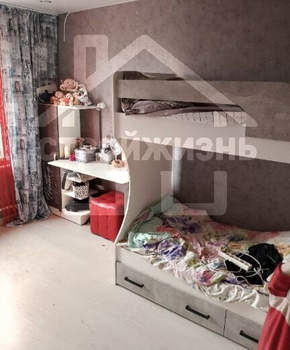 3-к квартира, вторичка, 58м2, 9/9 этаж