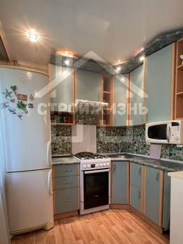 2-к квартира, вторичка, 42м2, 3/5 этаж