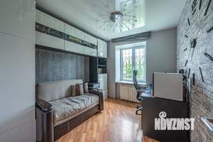 4-к квартира, вторичка, 76м2, 1/5 этаж