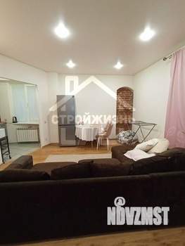 2-к квартира, вторичка, 42м2, 1/4 этаж