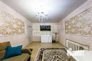 2-к квартира, вторичка, 43м2, 1/4 этаж